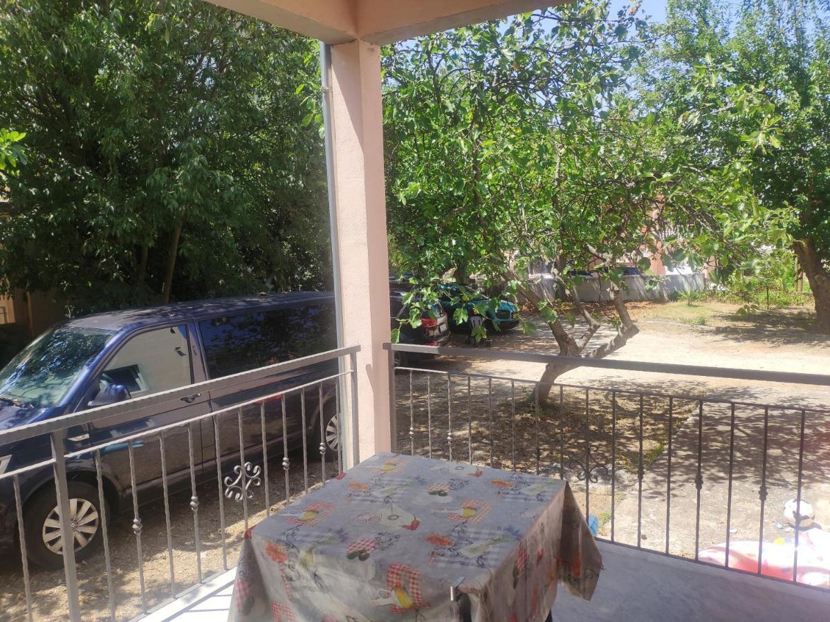 Apartment Tome Biograd Na Moru Eksteriør billede
