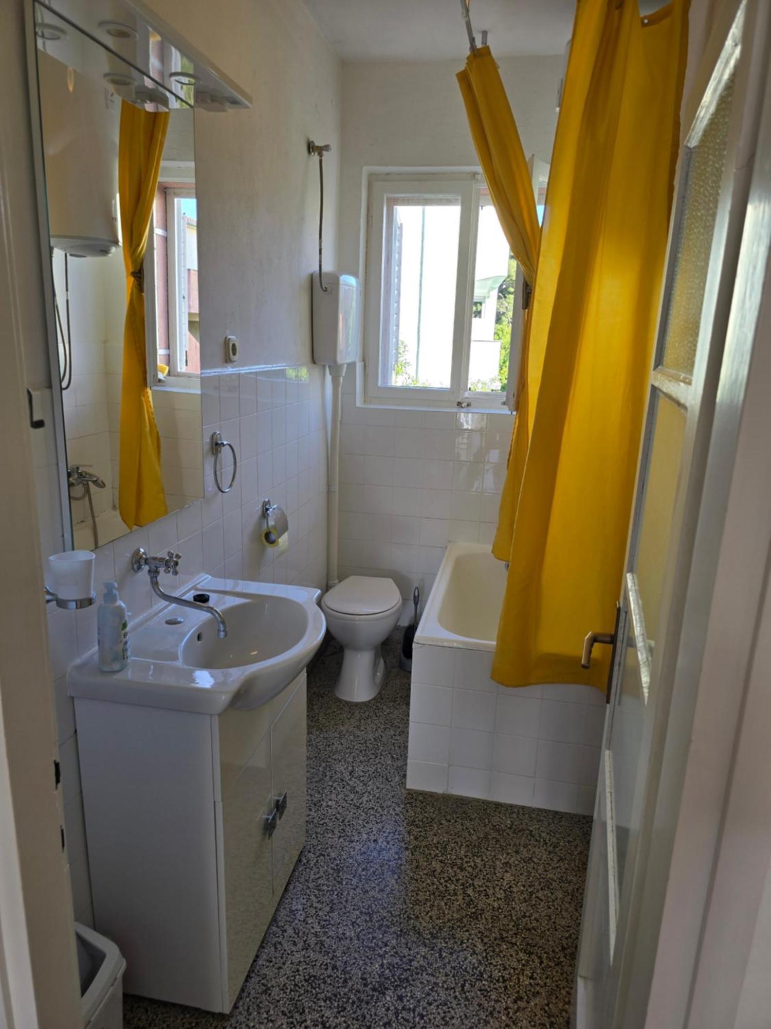 Apartment Tome Biograd Na Moru Eksteriør billede