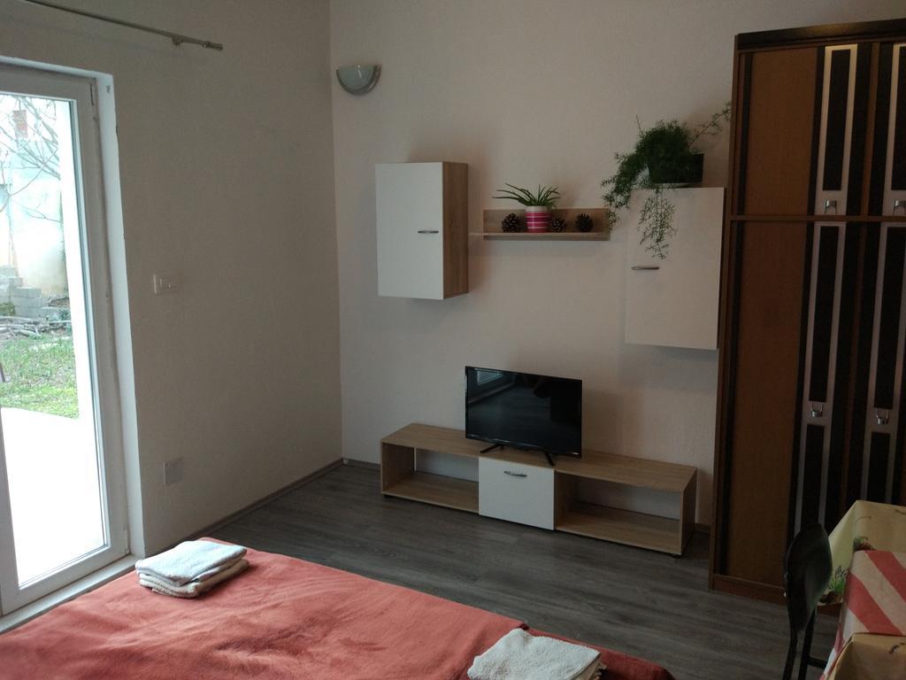 Apartment Tome Biograd Na Moru Eksteriør billede