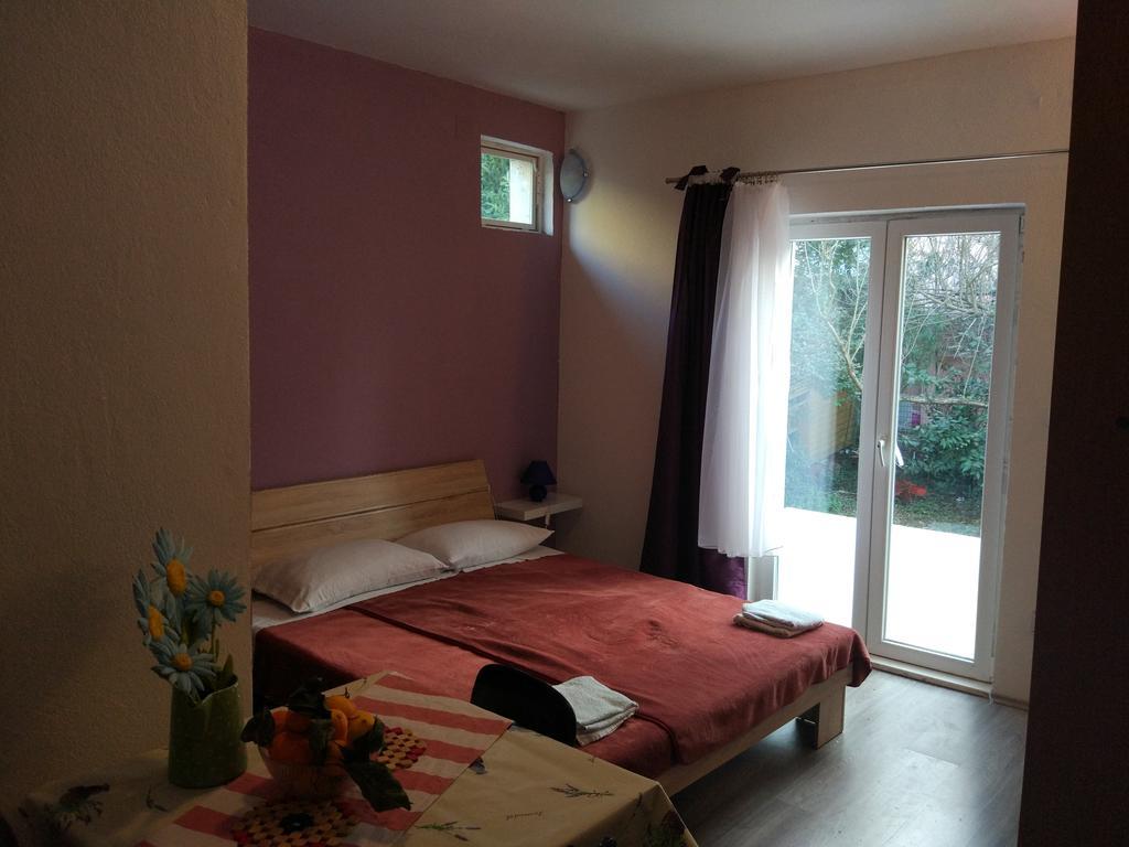 Apartment Tome Biograd Na Moru Eksteriør billede