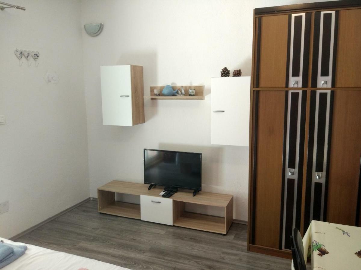 Apartment Tome Biograd Na Moru Eksteriør billede